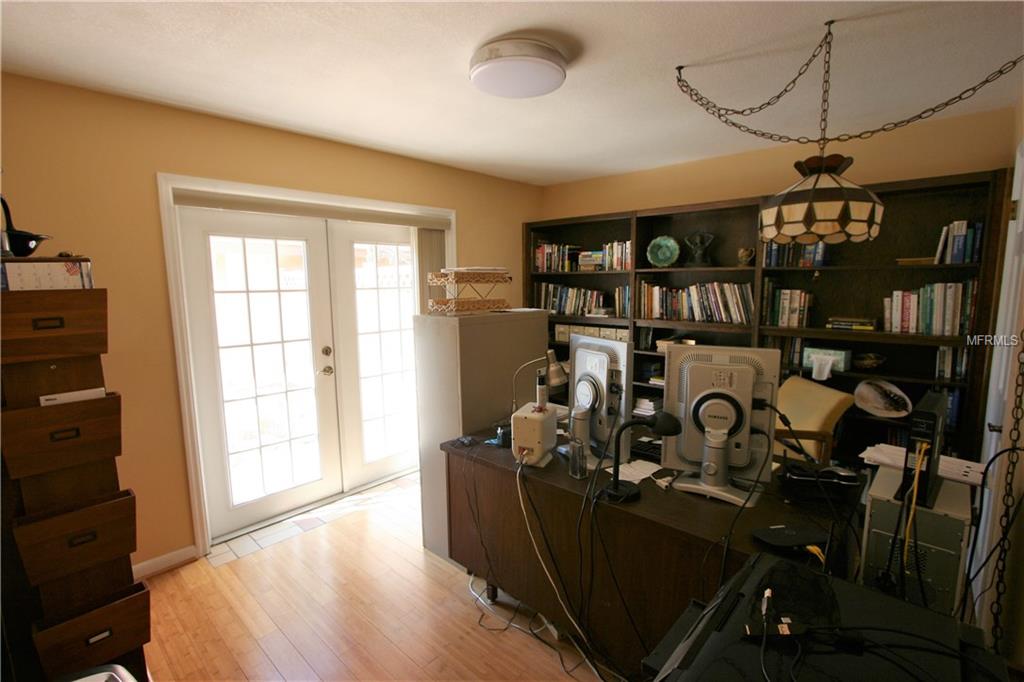 500 ROYAL PALM COURT, LONGWOOD, Florida 32779, 4 Bedrooms Bedrooms, 9 Rooms Rooms,2 BathroomsBathrooms,Residential,For sale,ROYAL PALM,O5561103