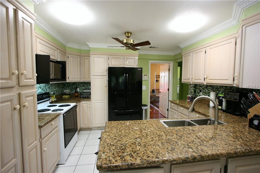 500 ROYAL PALM COURT, LONGWOOD, Florida 32779, 4 Bedrooms Bedrooms, 9 Rooms Rooms,2 BathroomsBathrooms,Residential,For sale,ROYAL PALM,O5561103