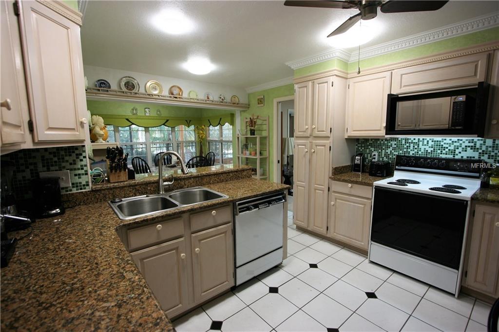 500 ROYAL PALM COURT, LONGWOOD, Florida 32779, 4 Bedrooms Bedrooms, 9 Rooms Rooms,2 BathroomsBathrooms,Residential,For sale,ROYAL PALM,O5561103