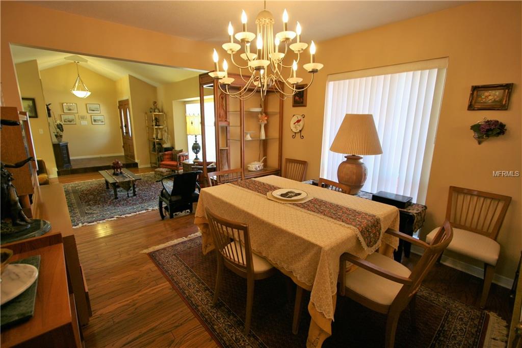 500 ROYAL PALM COURT, LONGWOOD, Florida 32779, 4 Bedrooms Bedrooms, 9 Rooms Rooms,2 BathroomsBathrooms,Residential,For sale,ROYAL PALM,O5561103