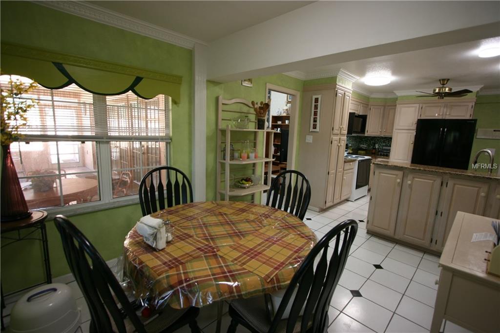 500 ROYAL PALM COURT, LONGWOOD, Florida 32779, 4 Bedrooms Bedrooms, 9 Rooms Rooms,2 BathroomsBathrooms,Residential,For sale,ROYAL PALM,O5561103