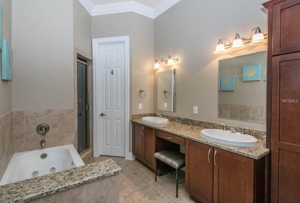 3813 VILLAS DEL SOL COURT, TAMPA, Florida 33609, 3 Bedrooms Bedrooms, 5 Rooms Rooms,2 BathroomsBathrooms,Residential,For sale,VILLAS DEL SOL,T2896250