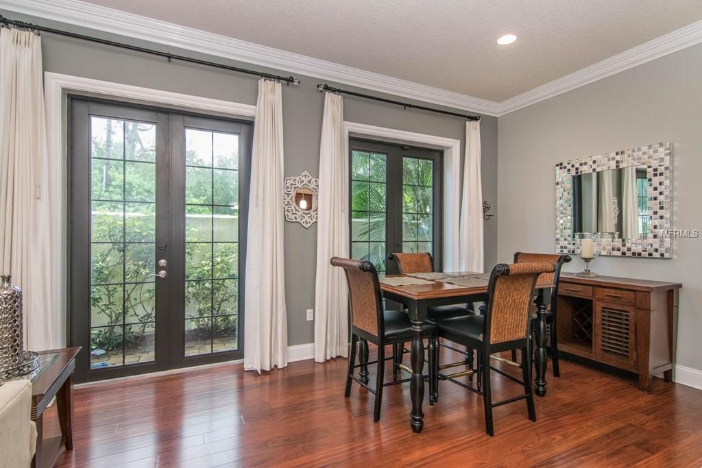 3813 VILLAS DEL SOL COURT, TAMPA, Florida 33609, 3 Bedrooms Bedrooms, 5 Rooms Rooms,2 BathroomsBathrooms,Residential,For sale,VILLAS DEL SOL,T2896250