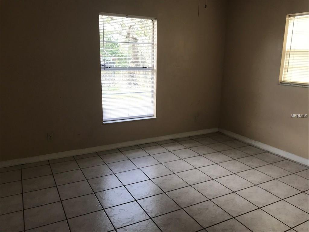 1400 E HARRISON STREET, OVIEDO, Florida 32765, 3 Bedrooms Bedrooms, 6 Rooms Rooms,1 BathroomBathrooms,Residential,For sale,HARRISON,O5535697