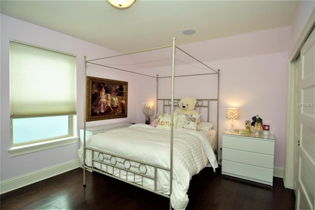 1707 ASHER LANE, ORLANDO, Florida 32803, 3 Bedrooms Bedrooms, 8 Rooms Rooms,3 BathroomsBathrooms,Residential,For sale,ASHER,O5544478