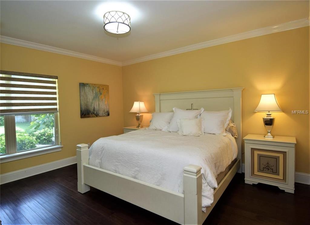 1707 ASHER LANE, ORLANDO, Florida 32803, 3 Bedrooms Bedrooms, 8 Rooms Rooms,3 BathroomsBathrooms,Residential,For sale,ASHER,O5544478