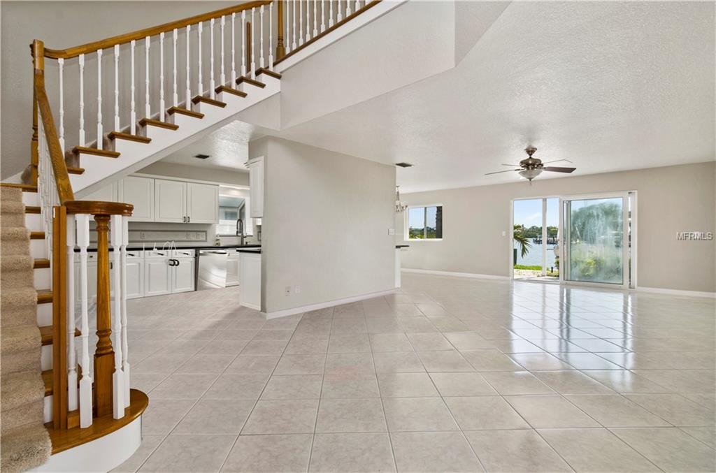 367 LA HACIENDA DRIVE, INDIAN ROCKS BEACH, Florida 33785, 4 Bedrooms Bedrooms, 7 Rooms Rooms,5 BathroomsBathrooms,Residential,For sale,LA HACIENDA,T2916129