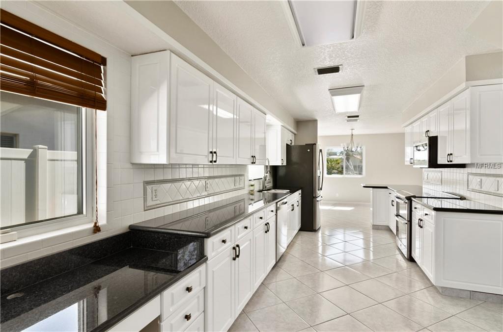 367 LA HACIENDA DRIVE, INDIAN ROCKS BEACH, Florida 33785, 4 Bedrooms Bedrooms, 7 Rooms Rooms,5 BathroomsBathrooms,Residential,For sale,LA HACIENDA,T2916129