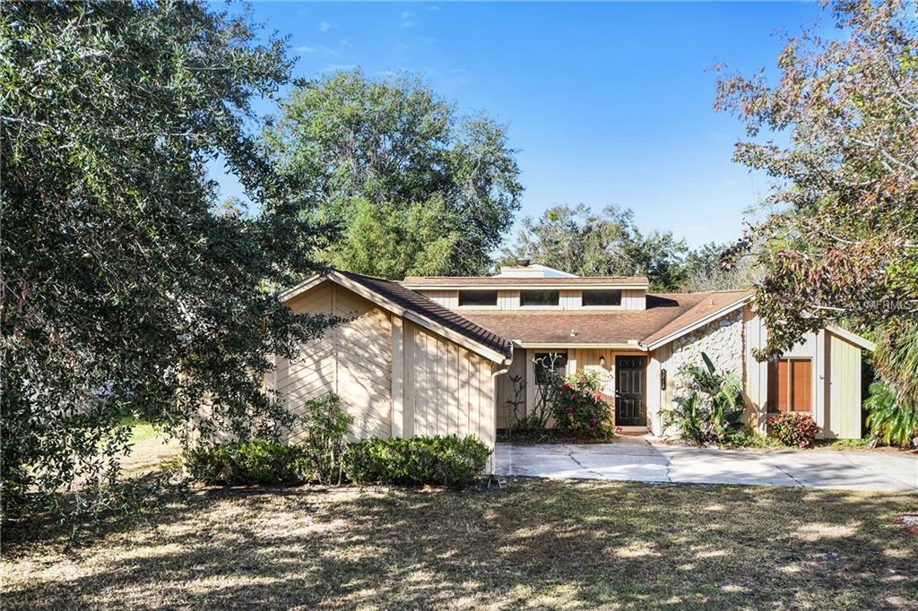 5212 SPRINGSIDE COURT, ORLANDO, Florida 32819, 3 Bedrooms Bedrooms, 6 Rooms Rooms,2 BathroomsBathrooms,Residential,For sale,SPRINGSIDE,O5551493