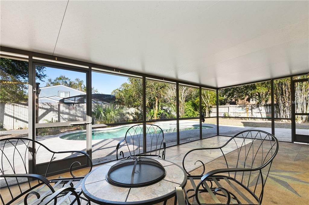 5212 SPRINGSIDE COURT, ORLANDO, Florida 32819, 3 Bedrooms Bedrooms, 6 Rooms Rooms,2 BathroomsBathrooms,Residential,For sale,SPRINGSIDE,O5551493