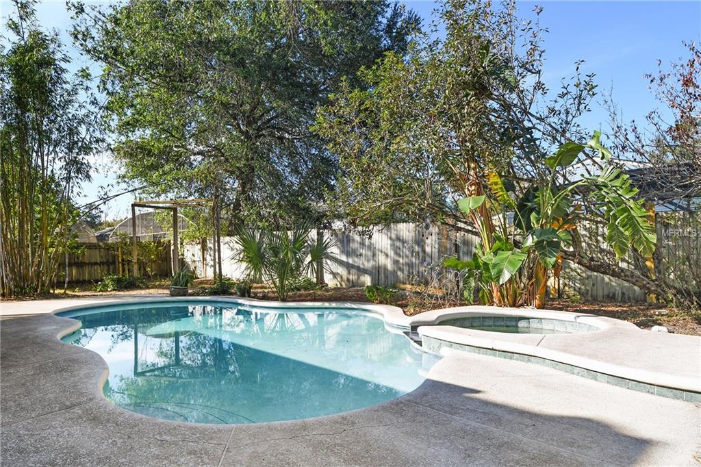 5212 SPRINGSIDE COURT, ORLANDO, Florida 32819, 3 Bedrooms Bedrooms, 6 Rooms Rooms,2 BathroomsBathrooms,Residential,For sale,SPRINGSIDE,O5551493