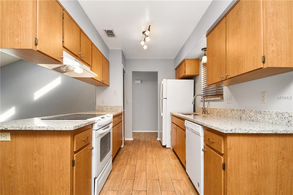 5212 SPRINGSIDE COURT, ORLANDO, Florida 32819, 3 Bedrooms Bedrooms, 6 Rooms Rooms,2 BathroomsBathrooms,Residential,For sale,SPRINGSIDE,O5551493