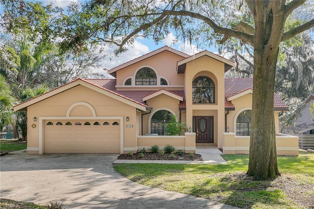 706 E 6TH AVENUE, WINDERMERE, Florida 34786, 3 Bedrooms Bedrooms, 7 Rooms Rooms,2 BathroomsBathrooms,Residential,For sale,6TH,O5553348