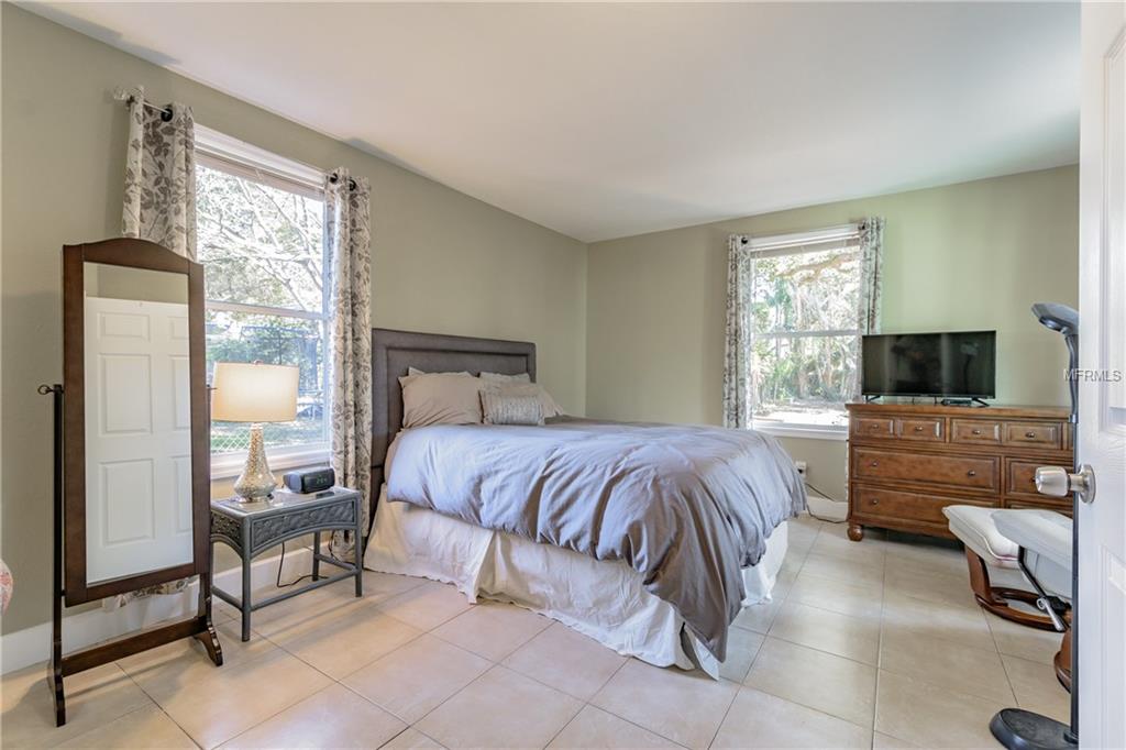 1931 GILBERT STREET, CLEARWATER, Florida 33765, 3 Bedrooms Bedrooms, 5 Rooms Rooms,2 BathroomsBathrooms,Residential,For sale,GILBERT,U7843136