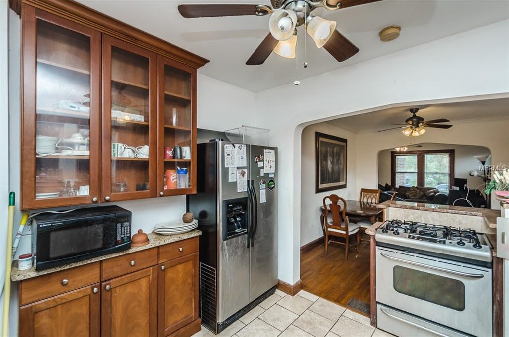 109 18TH AVENUE S, ST PETERSBURG, Florida 33705, 8 Bedrooms Bedrooms, 3 Rooms Rooms,4 BathroomsBathrooms,Residential,For sale,18TH,U7843811