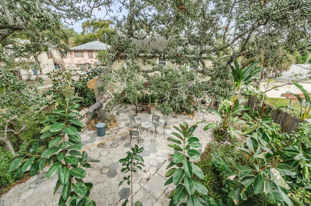 109 18TH AVENUE S, ST PETERSBURG, Florida 33705, 8 Bedrooms Bedrooms, 3 Rooms Rooms,4 BathroomsBathrooms,Residential,For sale,18TH,U7843811