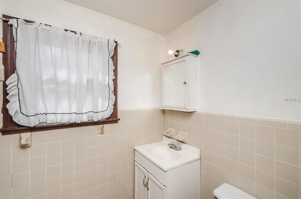 109 18TH AVENUE S, ST PETERSBURG, Florida 33705, 8 Bedrooms Bedrooms, 3 Rooms Rooms,4 BathroomsBathrooms,Residential,For sale,18TH,U7843811