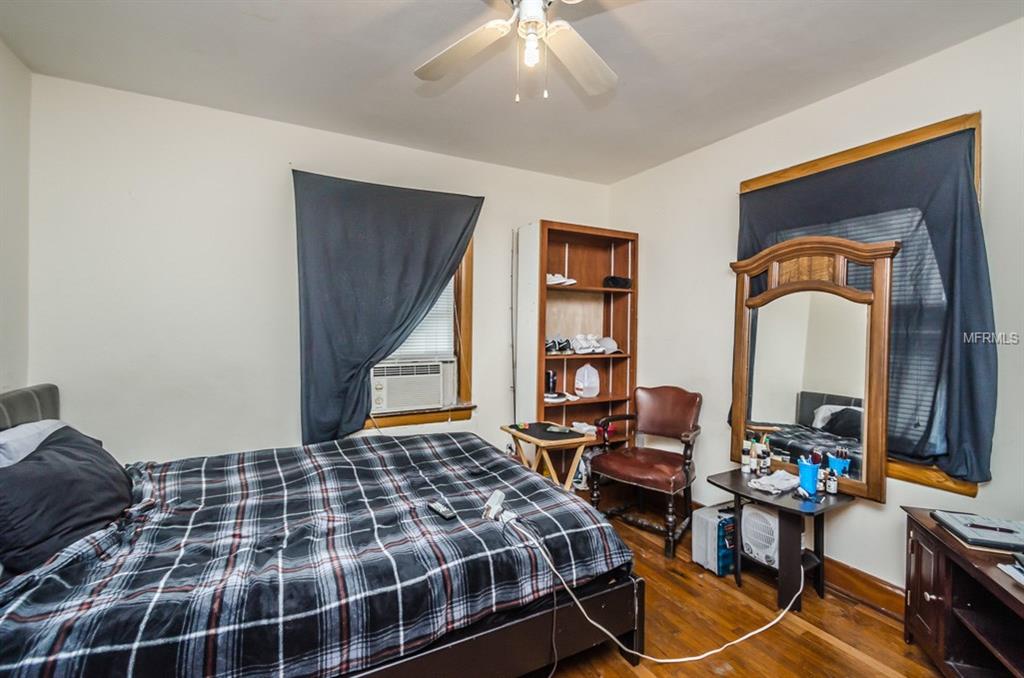 109 18TH AVENUE S, ST PETERSBURG, Florida 33705, 8 Bedrooms Bedrooms, 3 Rooms Rooms,4 BathroomsBathrooms,Residential,For sale,18TH,U7843811