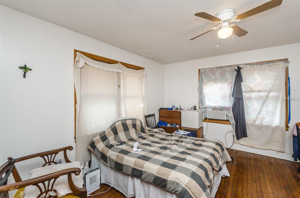 109 18TH AVENUE S, ST PETERSBURG, Florida 33705, 8 Bedrooms Bedrooms, 3 Rooms Rooms,4 BathroomsBathrooms,Residential,For sale,18TH,U7843811