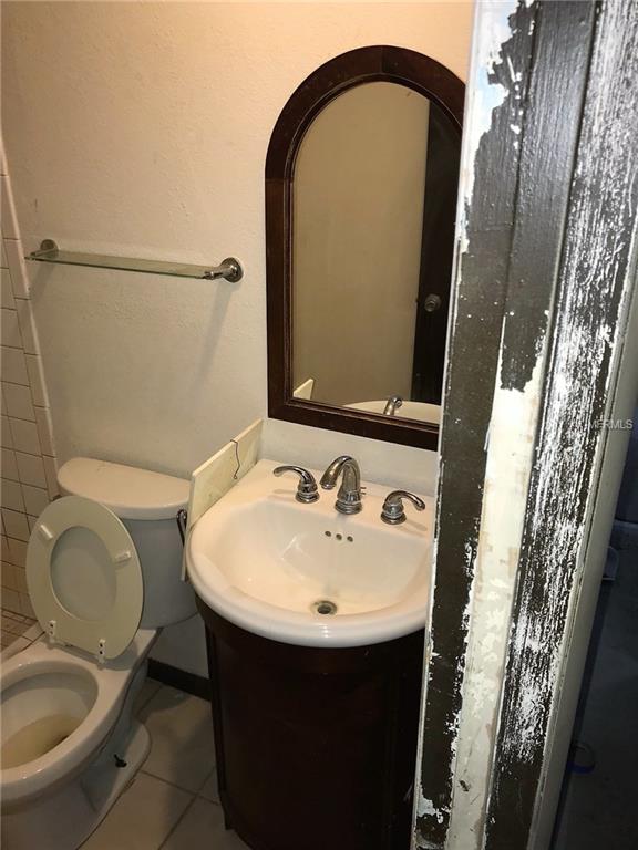 13238 PARK AVENUE, ASTATULA, Florida 34705, 3 Bedrooms Bedrooms, 7 Rooms Rooms,2 BathroomsBathrooms,Residential,For sale,PARK,G4851728