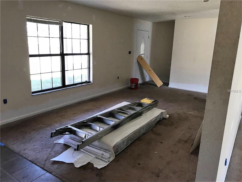 13238 PARK AVENUE, ASTATULA, Florida 34705, 3 Bedrooms Bedrooms, 7 Rooms Rooms,2 BathroomsBathrooms,Residential,For sale,PARK,G4851728