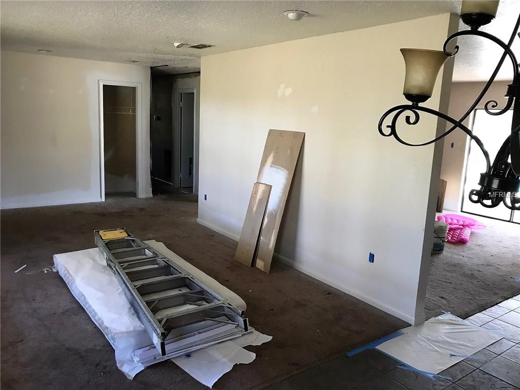 13238 PARK AVENUE, ASTATULA, Florida 34705, 3 Bedrooms Bedrooms, 7 Rooms Rooms,2 BathroomsBathrooms,Residential,For sale,PARK,G4851728