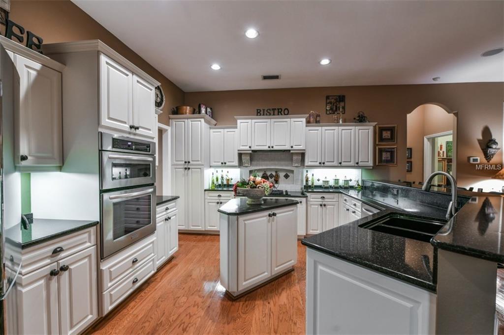 7646 TRALEE WAY, BRADENTON, Florida 34202, 4 Bedrooms Bedrooms, 15 Rooms Rooms,3 BathroomsBathrooms,Residential,For sale,TRALEE,A4208491