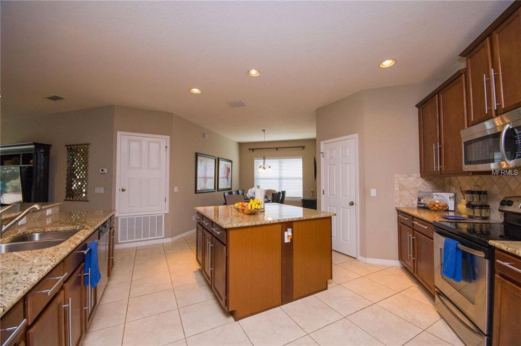 15518 GOLDEN BELL STREET, WINTER GARDEN, Florida 34787, 4 Bedrooms Bedrooms, 10 Rooms Rooms,4 BathroomsBathrooms,Residential,For sale,GOLDEN BELL,O5560422