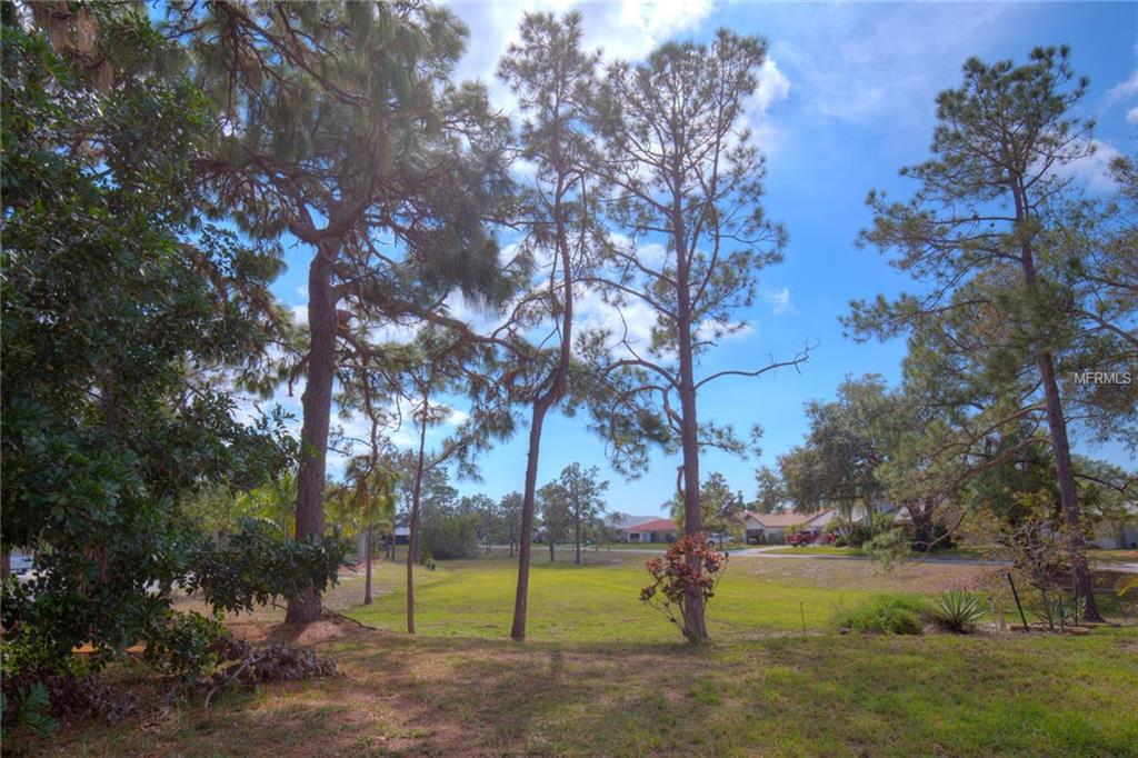 311 OAKWOOD CIRCLE, ENGLEWOOD, Florida 34223, 3 Bedrooms Bedrooms, 4 Rooms Rooms,2 BathroomsBathrooms,Residential,For sale,OAKWOOD,N5916309