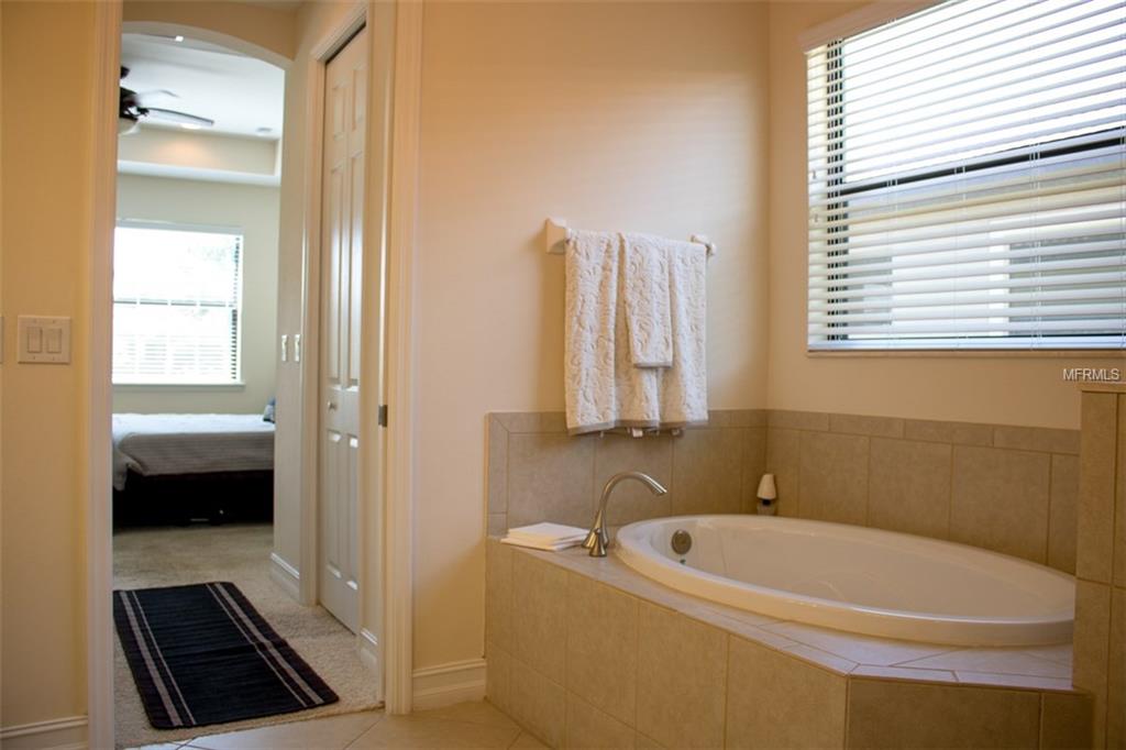 1075 BRADBERRY DRIVE, NOKOMIS, Florida 34275, 3 Bedrooms Bedrooms, 6 Rooms Rooms,2 BathroomsBathrooms,Residential,For sale,BRADBERRY,A4192975