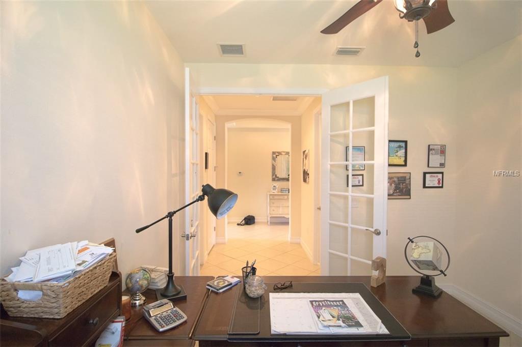 1075 BRADBERRY DRIVE, NOKOMIS, Florida 34275, 3 Bedrooms Bedrooms, 6 Rooms Rooms,2 BathroomsBathrooms,Residential,For sale,BRADBERRY,A4192975