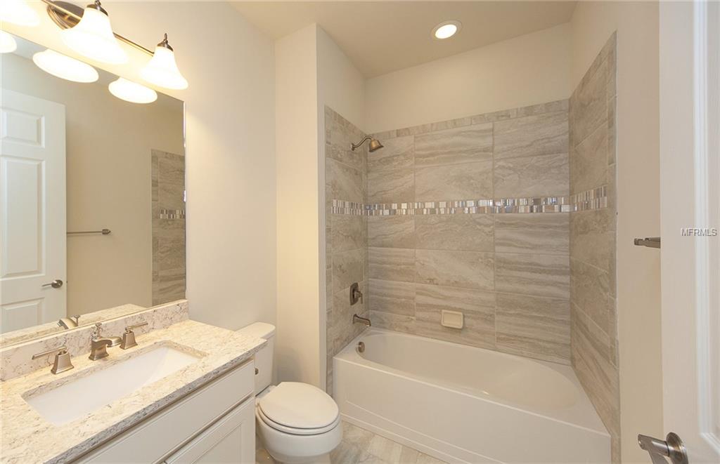 6711 HAVERHILL COURT, LAKEWOOD RANCH, Florida 34202, 2 Bedrooms Bedrooms, 4 Rooms Rooms,2 BathroomsBathrooms,Residential,For sale,HAVERHILL COURT,T2903448