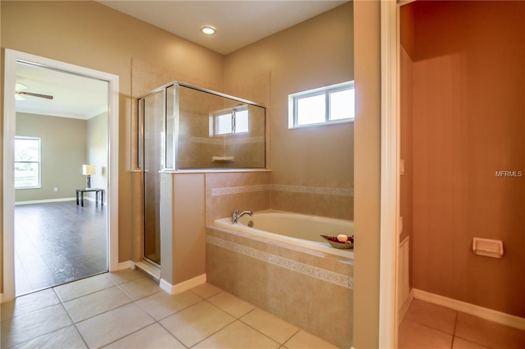 2538 BARWICK STREET, ORLANDO, Florida 32824, 5 Bedrooms Bedrooms, 10 Rooms Rooms,3 BathroomsBathrooms,Residential,For sale,BARWICK,S4855157