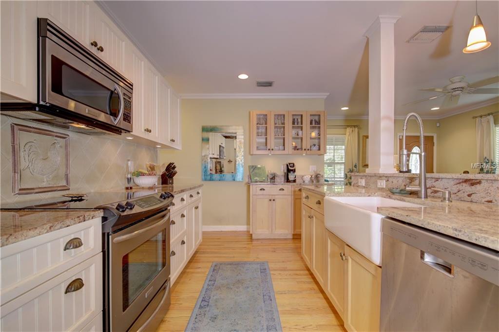 210 23RD AVENUE N, ST PETERSBURG, Florida 33704, 3 Bedrooms Bedrooms, 5 Rooms Rooms,2 BathroomsBathrooms,Residential,For sale,23RD,U7843137