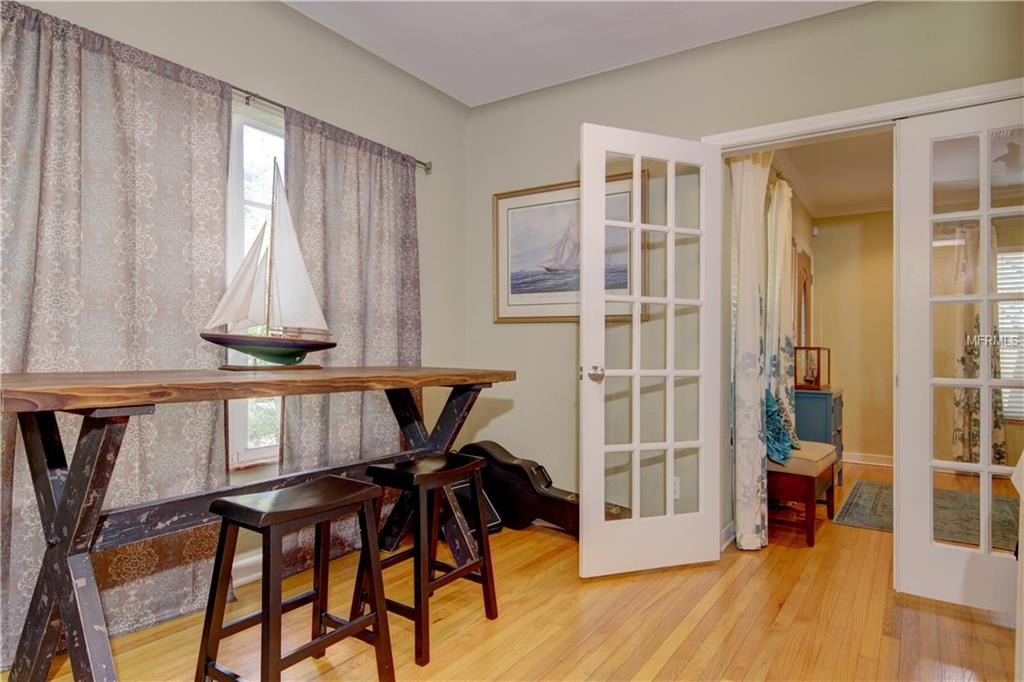 210 23RD AVENUE N, ST PETERSBURG, Florida 33704, 3 Bedrooms Bedrooms, 5 Rooms Rooms,2 BathroomsBathrooms,Residential,For sale,23RD,U7843137