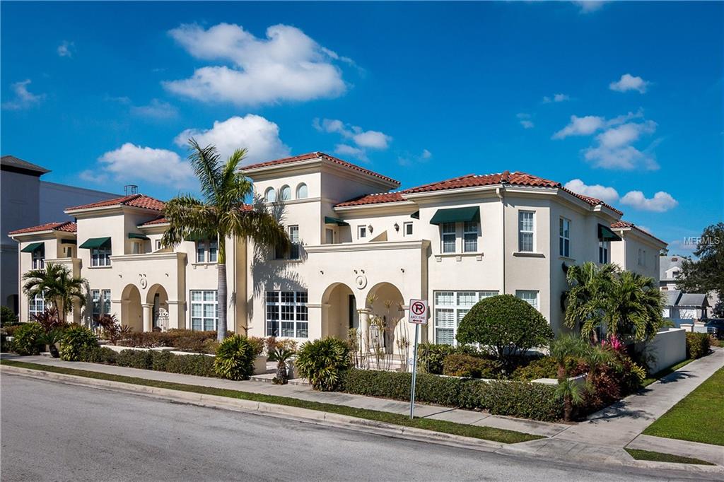 2555 W PLATT STREET, TAMPA, Florida 33609, 3 Bedrooms Bedrooms, 6 Rooms Rooms,2 BathroomsBathrooms,Residential,For sale,PLATT,T2922630