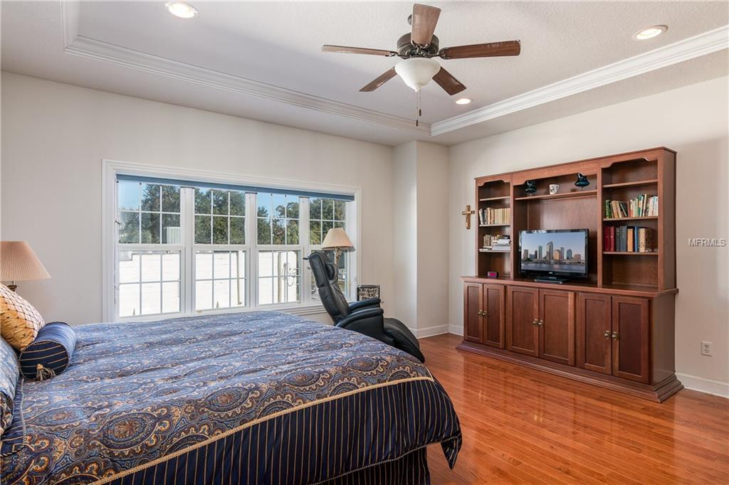 2555 W PLATT STREET, TAMPA, Florida 33609, 3 Bedrooms Bedrooms, 6 Rooms Rooms,2 BathroomsBathrooms,Residential,For sale,PLATT,T2922630