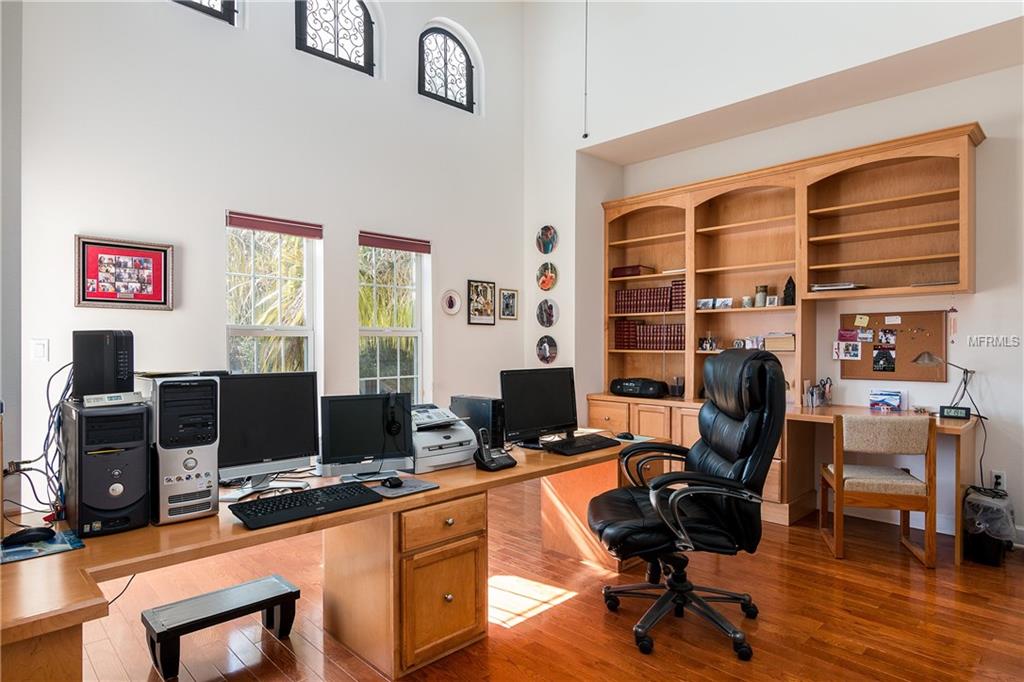 2555 W PLATT STREET, TAMPA, Florida 33609, 3 Bedrooms Bedrooms, 6 Rooms Rooms,2 BathroomsBathrooms,Residential,For sale,PLATT,T2922630