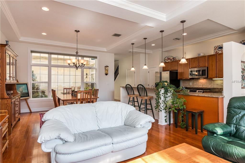 2555 W PLATT STREET, TAMPA, Florida 33609, 3 Bedrooms Bedrooms, 6 Rooms Rooms,2 BathroomsBathrooms,Residential,For sale,PLATT,T2922630