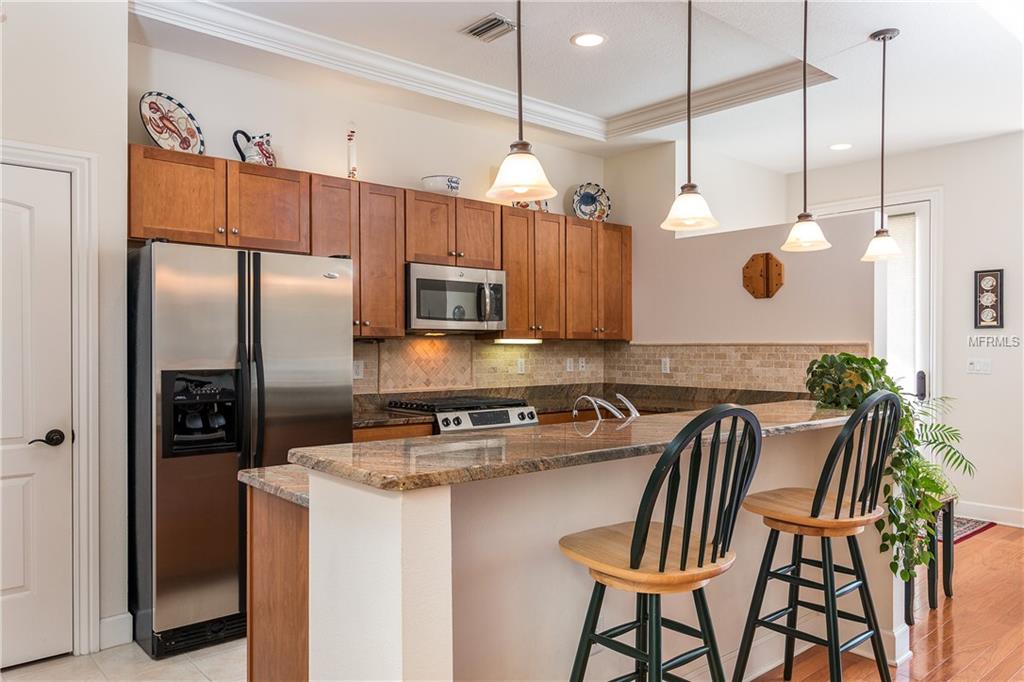 2555 W PLATT STREET, TAMPA, Florida 33609, 3 Bedrooms Bedrooms, 6 Rooms Rooms,2 BathroomsBathrooms,Residential,For sale,PLATT,T2922630