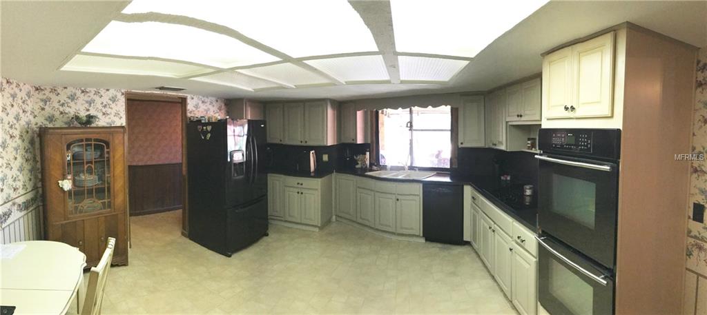 1961 FOXHOLLOW DRIVE E, AUBURNDALE, Florida 33823, 3 Bedrooms Bedrooms, 8 Rooms Rooms,2 BathroomsBathrooms,Residential,For sale,FOXHOLLOW,P4718674