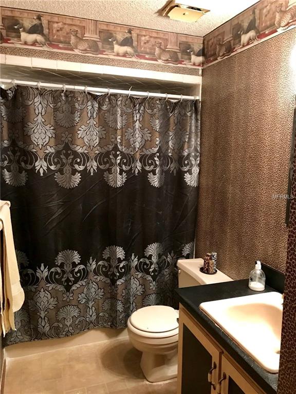 1961 FOXHOLLOW DRIVE E, AUBURNDALE, Florida 33823, 3 Bedrooms Bedrooms, 8 Rooms Rooms,2 BathroomsBathrooms,Residential,For sale,FOXHOLLOW,P4718674