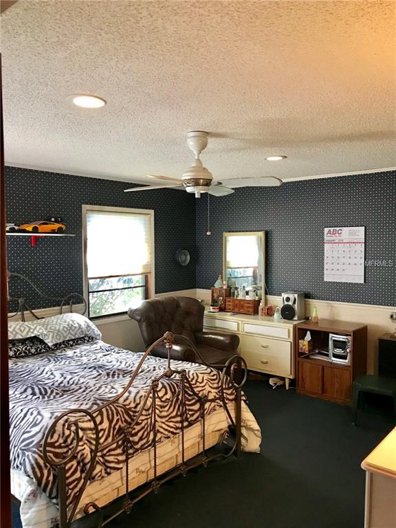 1961 FOXHOLLOW DRIVE E, AUBURNDALE, Florida 33823, 3 Bedrooms Bedrooms, 8 Rooms Rooms,2 BathroomsBathrooms,Residential,For sale,FOXHOLLOW,P4718674