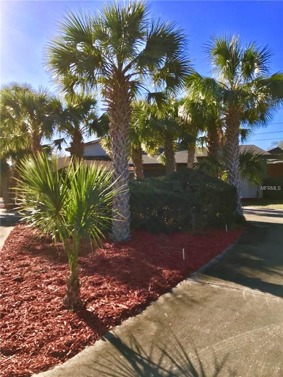 1961 FOXHOLLOW DRIVE E, AUBURNDALE, Florida 33823, 3 Bedrooms Bedrooms, 8 Rooms Rooms,2 BathroomsBathrooms,Residential,For sale,FOXHOLLOW,P4718674