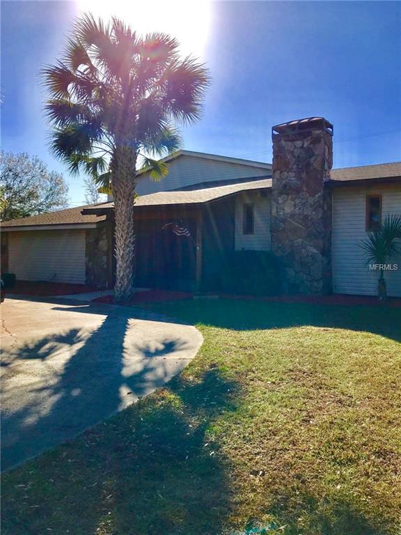 1961 FOXHOLLOW DRIVE E, AUBURNDALE, Florida 33823, 3 Bedrooms Bedrooms, 8 Rooms Rooms,2 BathroomsBathrooms,Residential,For sale,FOXHOLLOW,P4718674