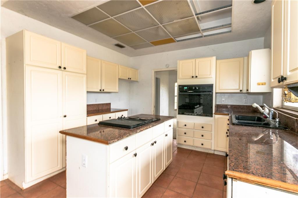 14190 MOSSY OAK LANE, MYAKKA CITY, Florida 34251, 4 Bedrooms Bedrooms, 3 Rooms Rooms,3 BathroomsBathrooms,Residential,For sale,MOSSY OAK,A4207670