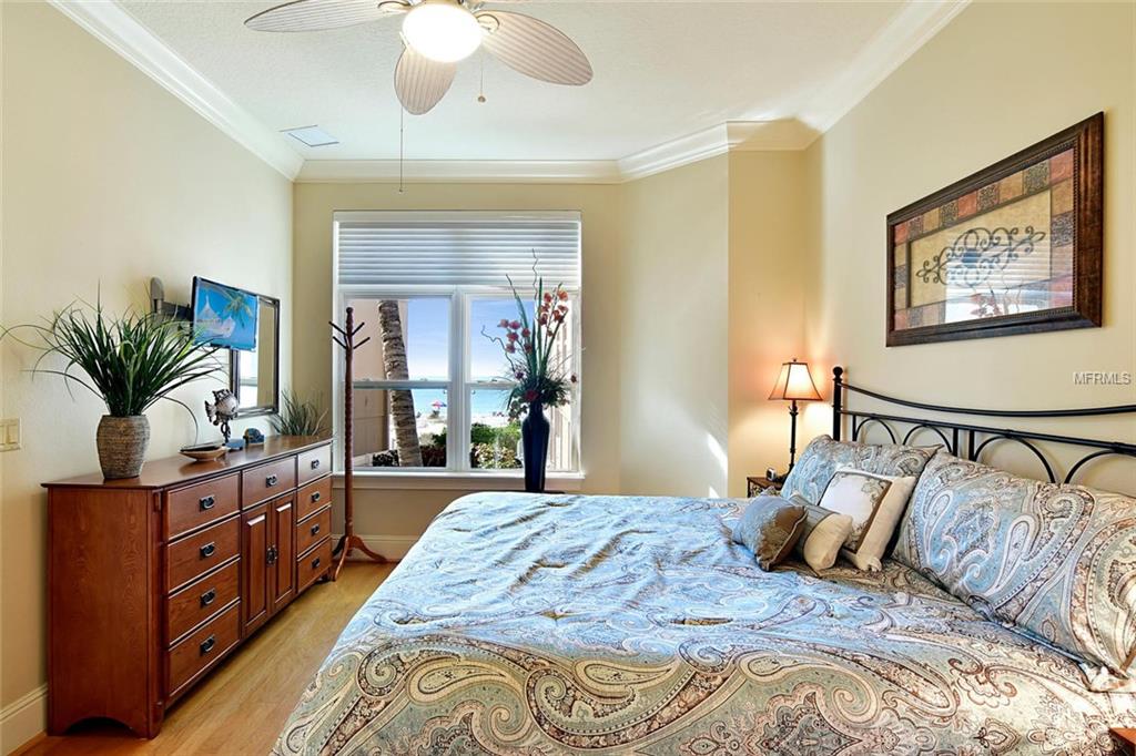 1900 GULF DRIVE N, BRADENTON BEACH, Florida 34217, 2 Bedrooms Bedrooms, 3 Rooms Rooms,2 BathroomsBathrooms,Residential,For sale,GULF,A4209135