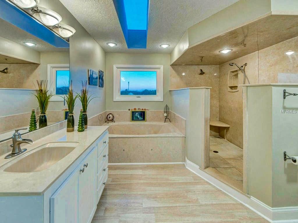 612 N MAYO STREET, CRYSTAL BEACH, Florida 34681, 4 Bedrooms Bedrooms, 3 Rooms Rooms,3 BathroomsBathrooms,Residential,For sale,MAYO,U7846899