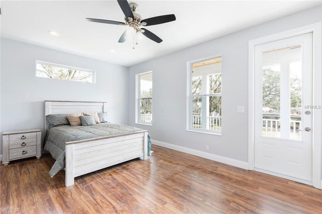 704 SANFORD AVENUE, SANFORD, Florida 32771, 3 Bedrooms Bedrooms, 6 Rooms Rooms,2 BathroomsBathrooms,Residential,For sale,SANFORD,O5561701