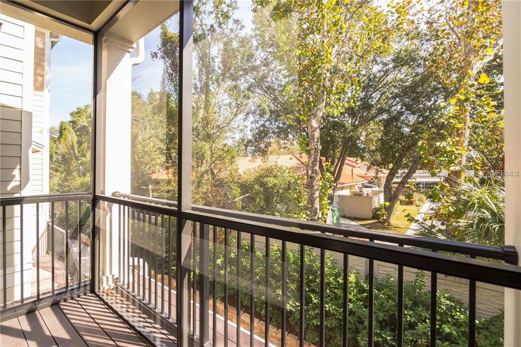 207 QUEEN PALM COURT, ALTAMONTE SPRINGS, Florida 32701, 3 Bedrooms Bedrooms, 3 Rooms Rooms,3 BathroomsBathrooms,Residential,For sale,QUEEN PALM,O5544500